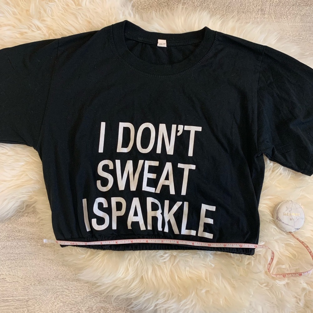 Workout Crop Top - Picture 3 of 4